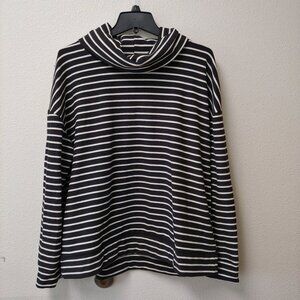 Women's Time and Tru Plush Sweatshirt, Size XL (16-18)